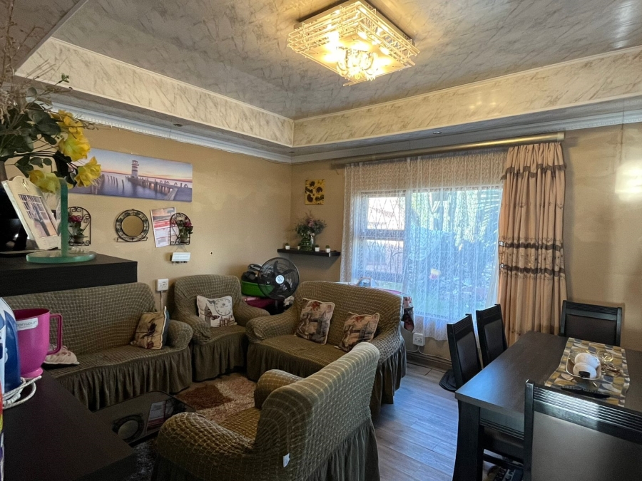 6 Bedroom Property for Sale in Rosemount Eastern Cape